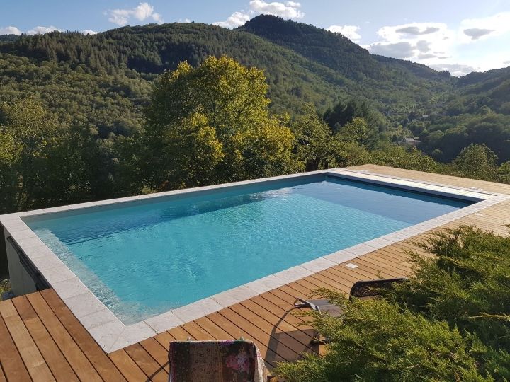 Coffrage piscine béton vibré avec PVC armé